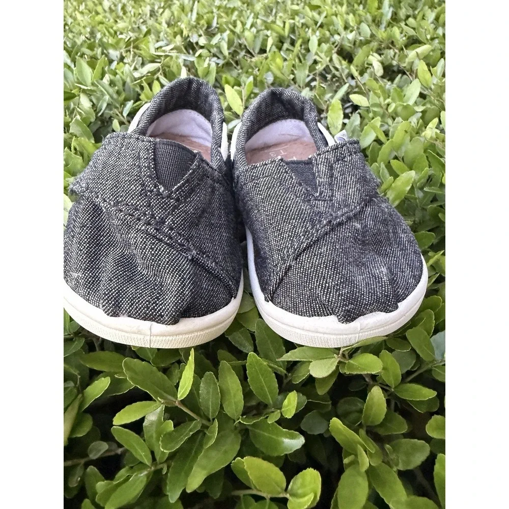 TOMS‎ Tiny Biminis Black Chambray Casual Boat Shoes Toddler Sz 3